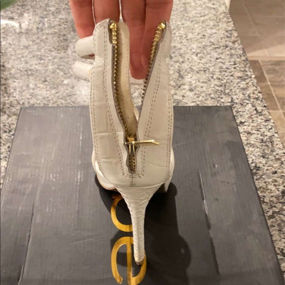 Bebe Heels - Picture 3 of 3